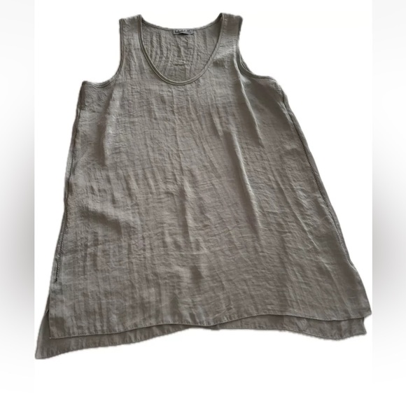 Tutu & Lilli Sleeveless Grey Satin Oversized Top - SIZE Medium - Picture 1 of 5